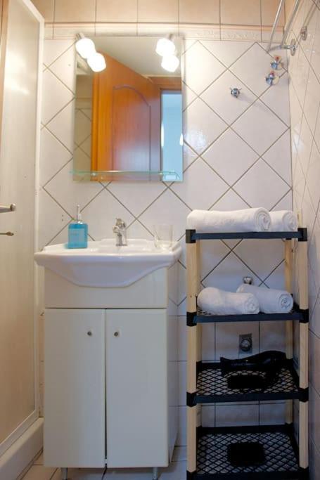 Cozy Apartment In The Heart Of The City Heraklion Exteriör bild